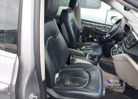 2017 Chrysler Pacifica Touring-L из США, поврежденный, VIN 2C4RC1BG1HR613311